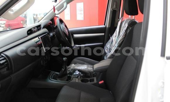 اشتري مستعمل Toyota Hilux Green سيارة في Maseru في Maseru اشتري مستعمل Toyota Hilux Green سيارة في Maseru في Maseru
