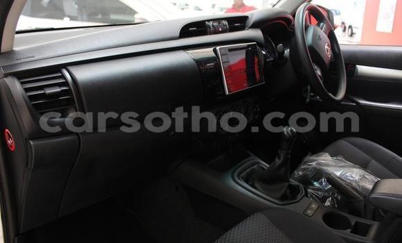 اشتري مستعمل Toyota Hilux Green سيارة في Maseru في Maseru اشتري مستعمل Toyota Hilux Green سيارة في Maseru في Maseru