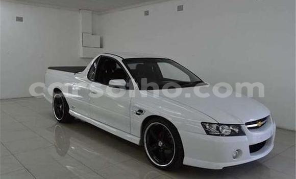 Sayi Na hannu Chevrolet Lumina White Mota in Maseru a Maseru