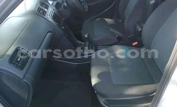Sayi Na hannu Volkswagen Polo Silver Mota in Import - Dubai a Maseru Sayi Na hannu Volkswagen Polo Silver Mota in Import - Dubai a Maseru