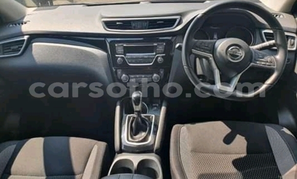 Sayi Na hannu Nissan Qashqai White Mota in Import - Dubai a Maseru Sayi Na hannu Nissan Qashqai White Mota in Import - Dubai a Maseru