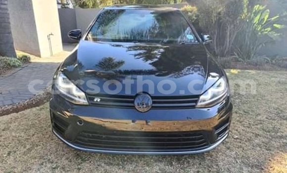 Sayi Na hannu Volkswagen Golf R Black Mota in Import - Dubai a Maseru Sayi Na hannu Volkswagen Golf R Black Mota in Import - Dubai a Maseru