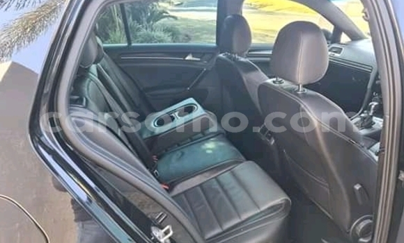 Sayi Na hannu Volkswagen Golf R Black Mota in Import - Dubai a Maseru Sayi Na hannu Volkswagen Golf R Black Mota in Import - Dubai a Maseru