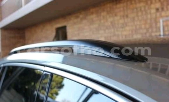 Sayi Na hannu Volkswagen Tiguan Silver Mota in Import - Dubai a Maseru Sayi Na hannu Volkswagen Tiguan Silver Mota in Import - Dubai a Maseru