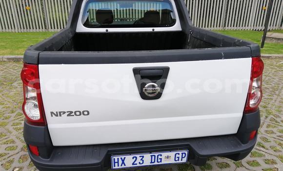 Acheter Occasion Voiture Nissan NP 300 Blanc à Mafeteng, Mafeteng Acheter Occasion Voiture Nissan NP 300 Blanc à Mafeteng, Mafeteng