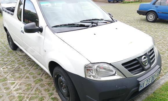 Acheter Occasion Voiture Nissan NP 300 Blanc à Mafeteng, Mafeteng Acheter Occasion Voiture Nissan NP 300 Blanc à Mafeteng, Mafeteng
