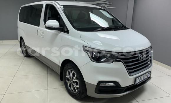 Buy Used Hyundai H1 White Car in Maseru in Maseru Buy Used Hyundai H1 White Car in Maseru in Maseru