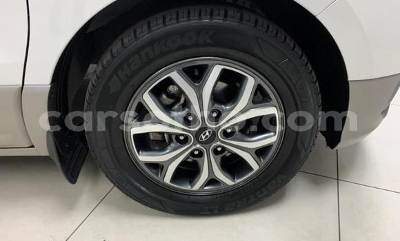 Buy Used Hyundai H1 White Car in Maseru in Maseru Buy Used Hyundai H1 White Car in Maseru in Maseru