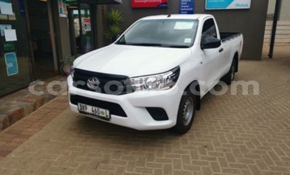 Buy Used Toyota Hilux White Car in Maseru in Maseru Buy Used Toyota Hilux White Car in Maseru in Maseru