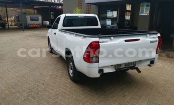 Buy Used Toyota Hilux White Car in Maseru in Maseru Buy Used Toyota Hilux White Car in Maseru in Maseru