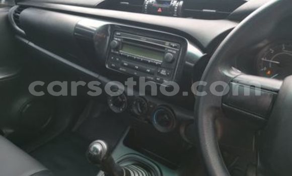 Buy Used Toyota Hilux White Car in Maseru in Maseru Buy Used Toyota Hilux White Car in Maseru in Maseru