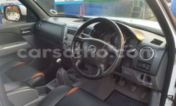 Sayi Na hannu Mazda BT-50 White Mota in Maseru a Maseru Sayi Na hannu Mazda BT-50 White Mota in Maseru a Maseru