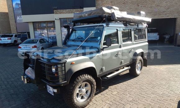 Buy Used Land Rover Defender Silver Car in Mohale's Hoek in Mohale's Hoek Buy Used Land Rover Defender Silver Car in Mohale's Hoek in Mohale's Hoek