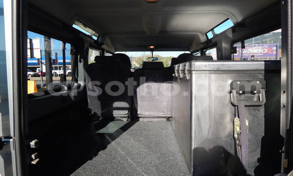 Buy Used Land Rover Defender Silver Car in Mohale's Hoek in Mohale's Hoek Buy Used Land Rover Defender Silver Car in Mohale's Hoek in Mohale's Hoek