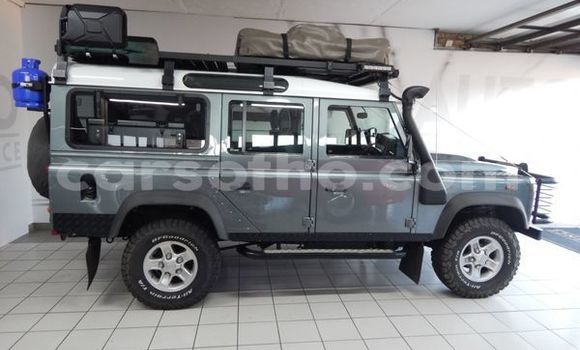 Buy Used Land Rover Defender Silver Car in Mohale's Hoek in Mohale's Hoek Buy Used Land Rover Defender Silver Car in Mohale's Hoek in Mohale's Hoek