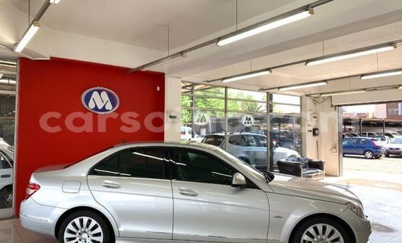 Sayi Na hannu Mercedes-Benz C–Class Silver Mota in Maseru a Maseru Sayi Na hannu Mercedes-Benz C–Class Silver Mota in Maseru a Maseru