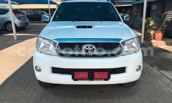 Acheter Occasion Voiture Toyota Hilux Blanc à Maseru, Maseru Acheter Occasion Voiture Toyota Hilux Blanc à Maseru, Maseru
