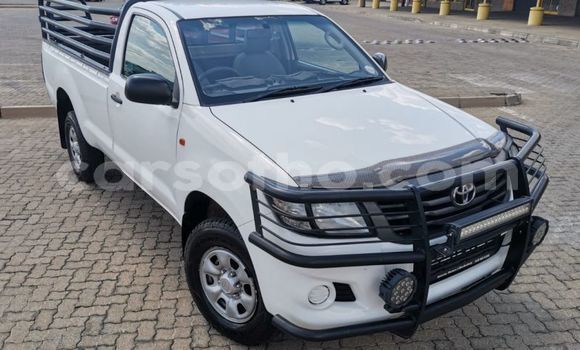 Acheter Occasion Voiture Toyota Hilux Blanc à Maputsoe, Leribe Acheter Occasion Voiture Toyota Hilux Blanc à Maputsoe, Leribe