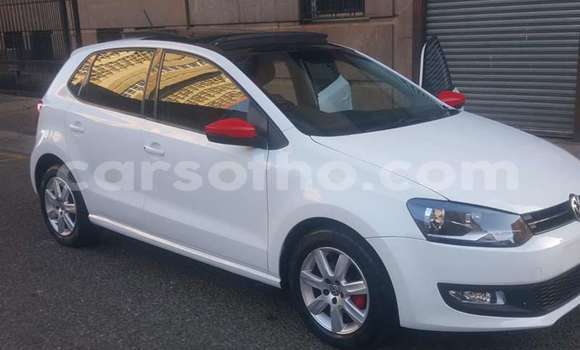 Acheter Occasion Voiture Volkswagen Polo Blanc à Maputsoa, Leribe Acheter Occasion Voiture Volkswagen Polo Blanc à Maputsoa, Leribe
