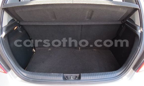 Buy Used Hyundai i20 Silver Car in Mafeteng in Mafeteng Buy Used Hyundai i20 Silver Car in Mafeteng in Mafeteng