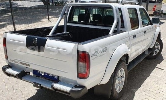 اشتري مستعمل Nissan Hardbody White سيارة في Maseru في Maseru اشتري مستعمل Nissan Hardbody White سيارة في Maseru في Maseru