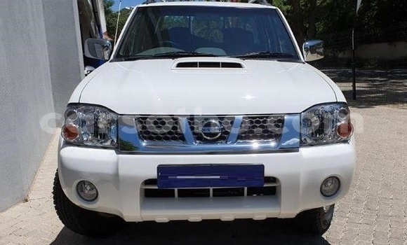 اشتري مستعمل Nissan Hardbody White سيارة في Maseru في Maseru اشتري مستعمل Nissan Hardbody White سيارة في Maseru في Maseru