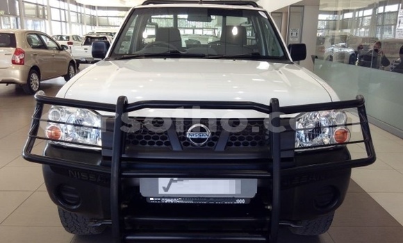 اشتري مستعمل Nissan Hardbody White سيارة في Maseru في Maseru اشتري مستعمل Nissan Hardbody White سيارة في Maseru في Maseru