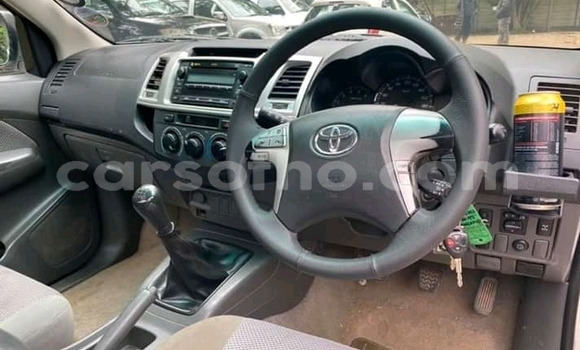 Buy Used Toyota Hilux White Car in Maseru in Maseru Buy Used Toyota Hilux White Car in Maseru in Maseru