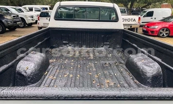 Buy Used Toyota Hilux White Car in Maseru in Maseru Buy Used Toyota Hilux White Car in Maseru in Maseru