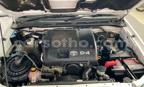 Acheter Occasion Voiture Toyota Hilux Blanc à Maseru, Maseru Acheter Occasion Voiture Toyota Hilux Blanc à Maseru, Maseru