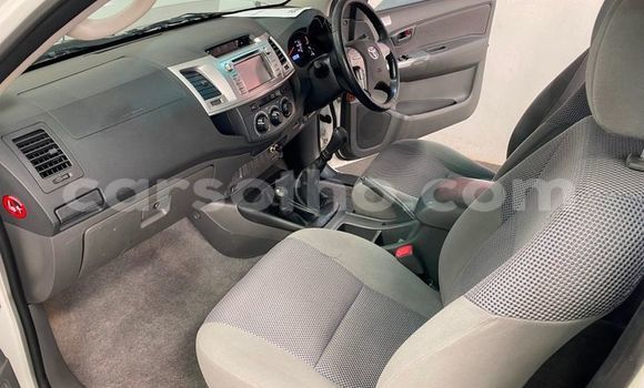 Acheter Occasion Voiture Toyota Hilux Blanc à Maseru, Maseru Acheter Occasion Voiture Toyota Hilux Blanc à Maseru, Maseru