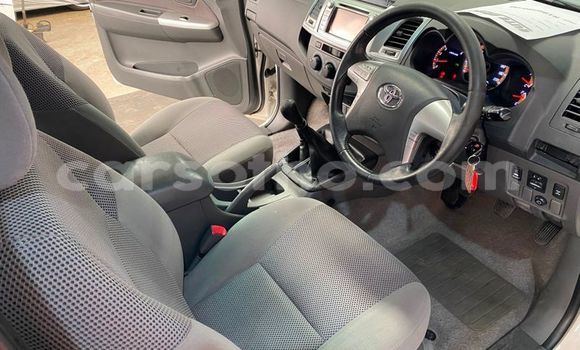 Acheter Occasion Voiture Toyota Hilux Blanc à Maseru, Maseru Acheter Occasion Voiture Toyota Hilux Blanc à Maseru, Maseru