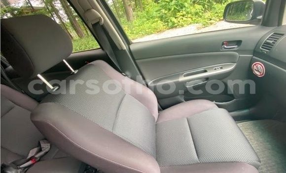 Sayi Na hannu Toyota Wish Blue Mota in Maseru a Maseru Sayi Na hannu Toyota Wish Blue Mota in Maseru a Maseru