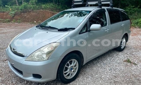 Sayi Na hannu Toyota Wish Blue Mota in Maseru a Maseru Sayi Na hannu Toyota Wish Blue Mota in Maseru a Maseru