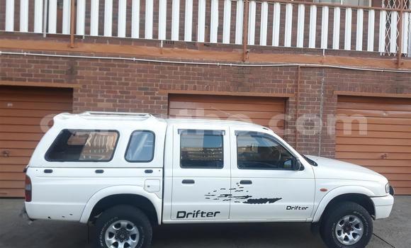 Buy Used Mazda BT-50 White Car in Maseru in Maseru Buy Used Mazda BT-50 White Car in Maseru in Maseru