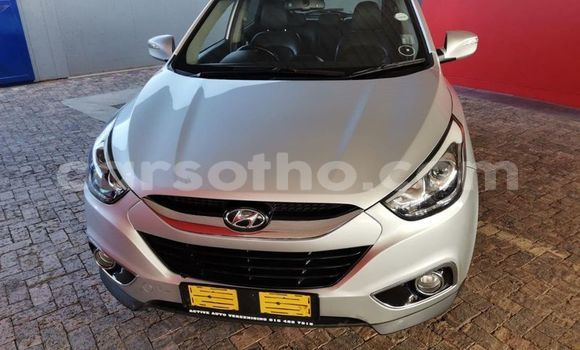 Buy Used Hyundai ix35 Silver Car in Maputsoa in Leribe Buy Used Hyundai ix35 Silver Car in Maputsoa in Leribe