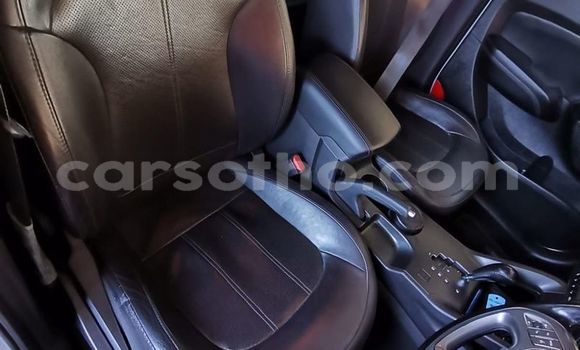 Buy Used Hyundai ix35 Silver Car in Maputsoa in Leribe Buy Used Hyundai ix35 Silver Car in Maputsoa in Leribe