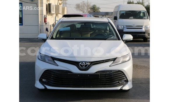 Sayi Imported Toyota Camry White Mota in Import - Dubai a Maseru Sayi Imported Toyota Camry White Mota in Import - Dubai a Maseru