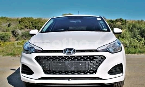 Sayi Na hannu Hyundai i20 White Mota in Hlotse a Leribe Sayi Na hannu Hyundai i20 White Mota in Hlotse a Leribe