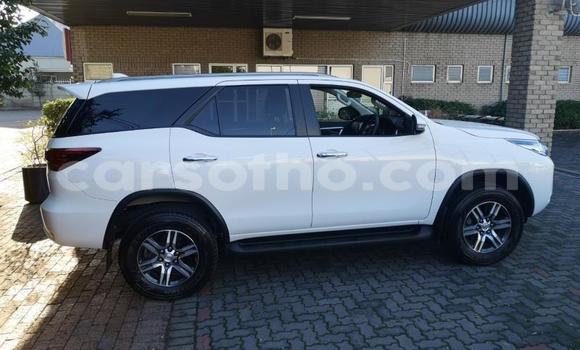 Buy Used Toyota Fortuner Green Car in Maseru in Maseru Buy Used Toyota Fortuner Green Car in Maseru in Maseru
