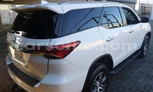 Buy Used Toyota Fortuner Green Car in Maseru in Maseru Buy Used Toyota Fortuner Green Car in Maseru in Maseru
