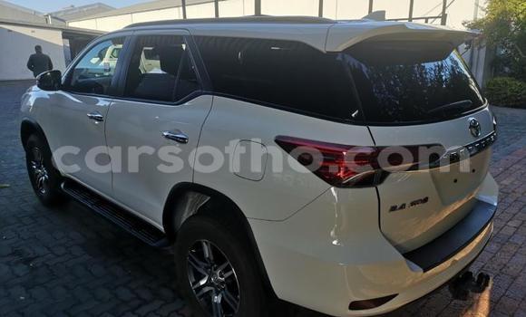 Buy Used Toyota Fortuner Green Car in Maseru in Maseru Buy Used Toyota Fortuner Green Car in Maseru in Maseru