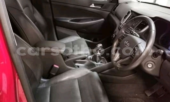 Sayi Na hannu Hyundai ix35 Red Mota in Mafeteng a Mafeteng Sayi Na hannu Hyundai ix35 Red Mota in Mafeteng a Mafeteng