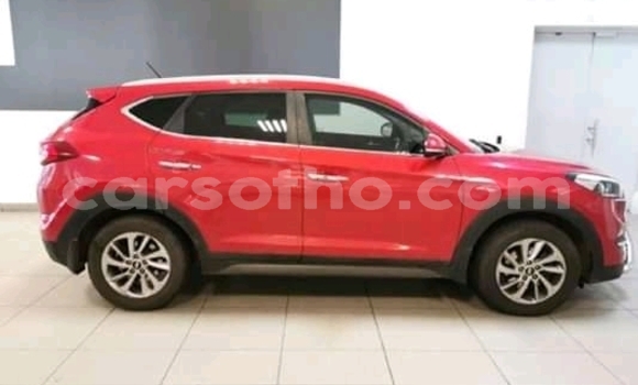 Sayi Na hannu Hyundai ix35 Red Mota in Mafeteng a Mafeteng Sayi Na hannu Hyundai ix35 Red Mota in Mafeteng a Mafeteng