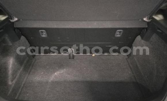 Buy Used Volkswagen Polo Green Car in Maseru in Maseru Buy Used Volkswagen Polo Green Car in Maseru in Maseru