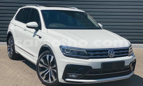 Buy Used Volkswagen Tiguan Green Car in Maseru in Maseru Buy Used Volkswagen Tiguan Green Car in Maseru in Maseru