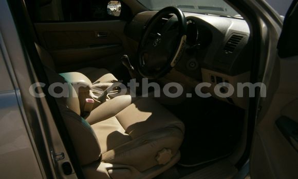 Acheter Occasion Voiture Toyota Fortuner Gris à Maseru, Maseru Acheter Occasion Voiture Toyota Fortuner Gris à Maseru, Maseru