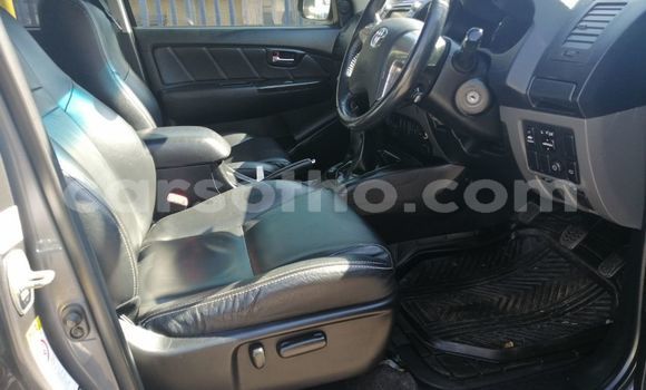 Acheter Occasion Voiture Toyota Fortuner Gris à Maputsoe, Leribe Acheter Occasion Voiture Toyota Fortuner Gris à Maputsoe, Leribe