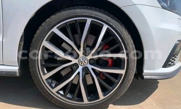 Sayi Na hannu Volkswagen Golf GTI White Mota in Mafeteng a Mafeteng Sayi Na hannu Volkswagen Golf GTI White Mota in Mafeteng a Mafeteng