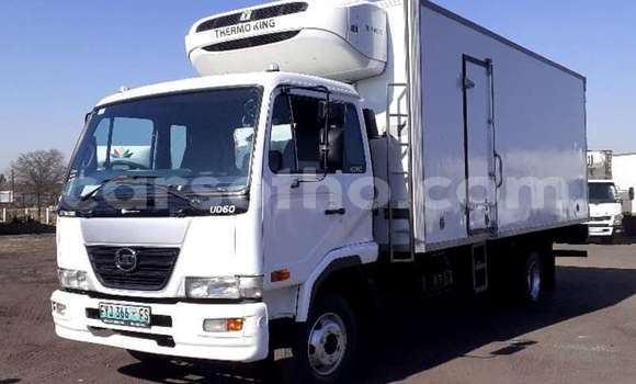 Buy Used Nissan UD White Truck in Maputsoa in Leribe Buy Used Nissan UD White Truck in Maputsoa in Leribe